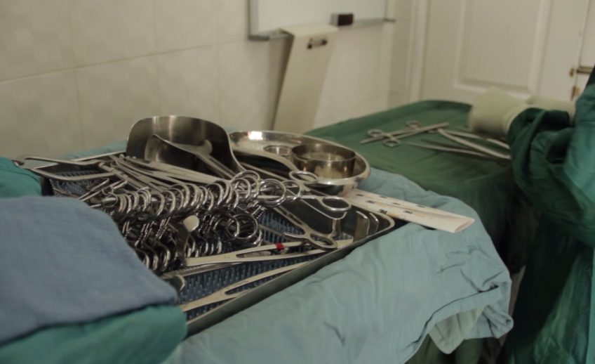 Surgery instruments